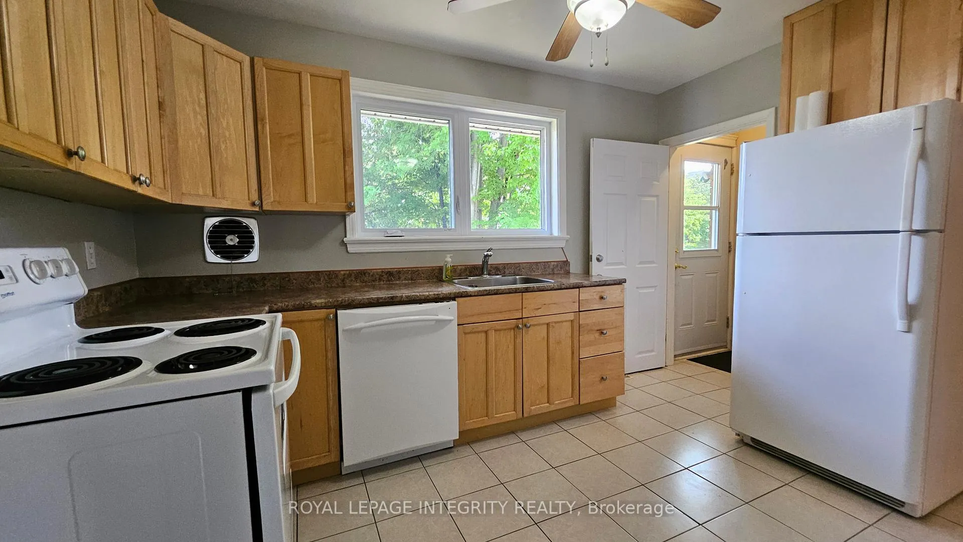 Photo 30 of 1764 Gage Crescent, Ottawa, Bel Air Heights — HOMEH
