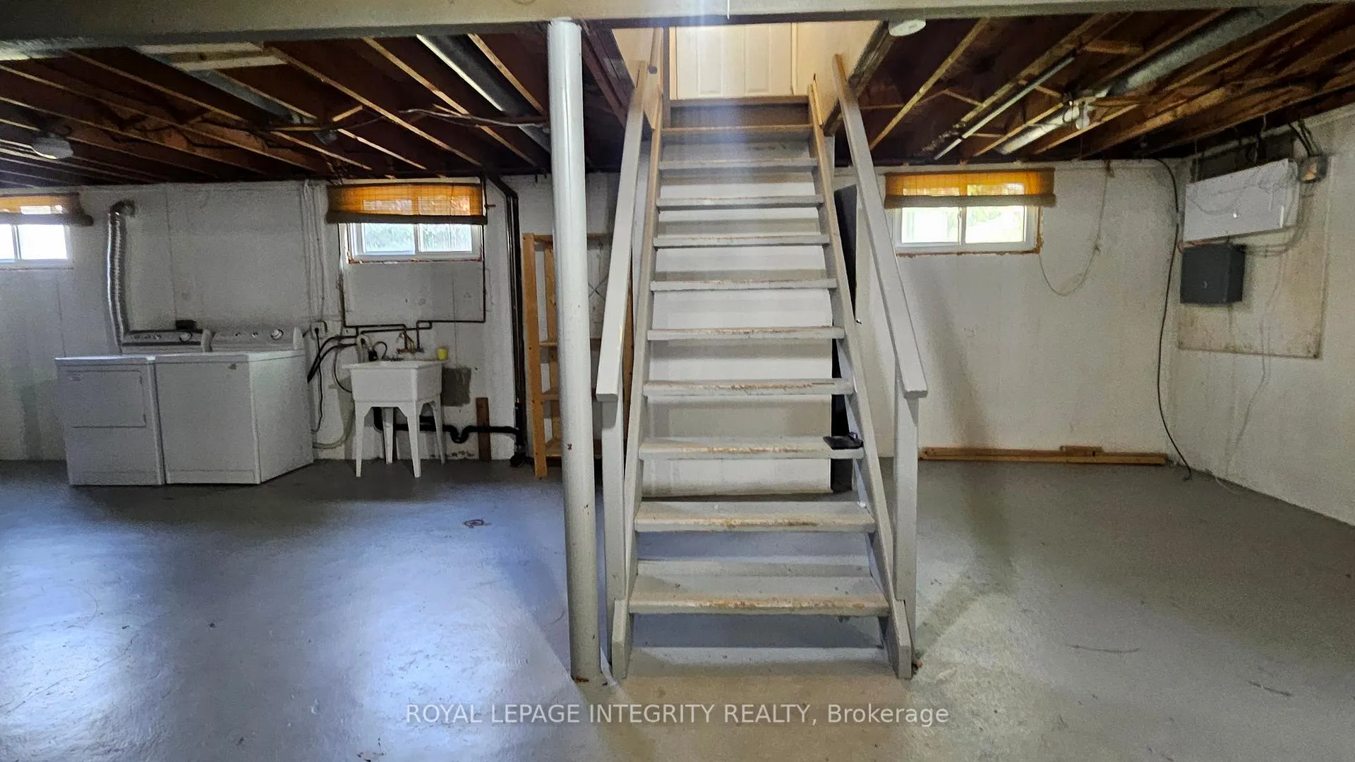 Photo 33 of 1764 Gage Crescent, Ottawa, Bel Air Heights — HOMEH