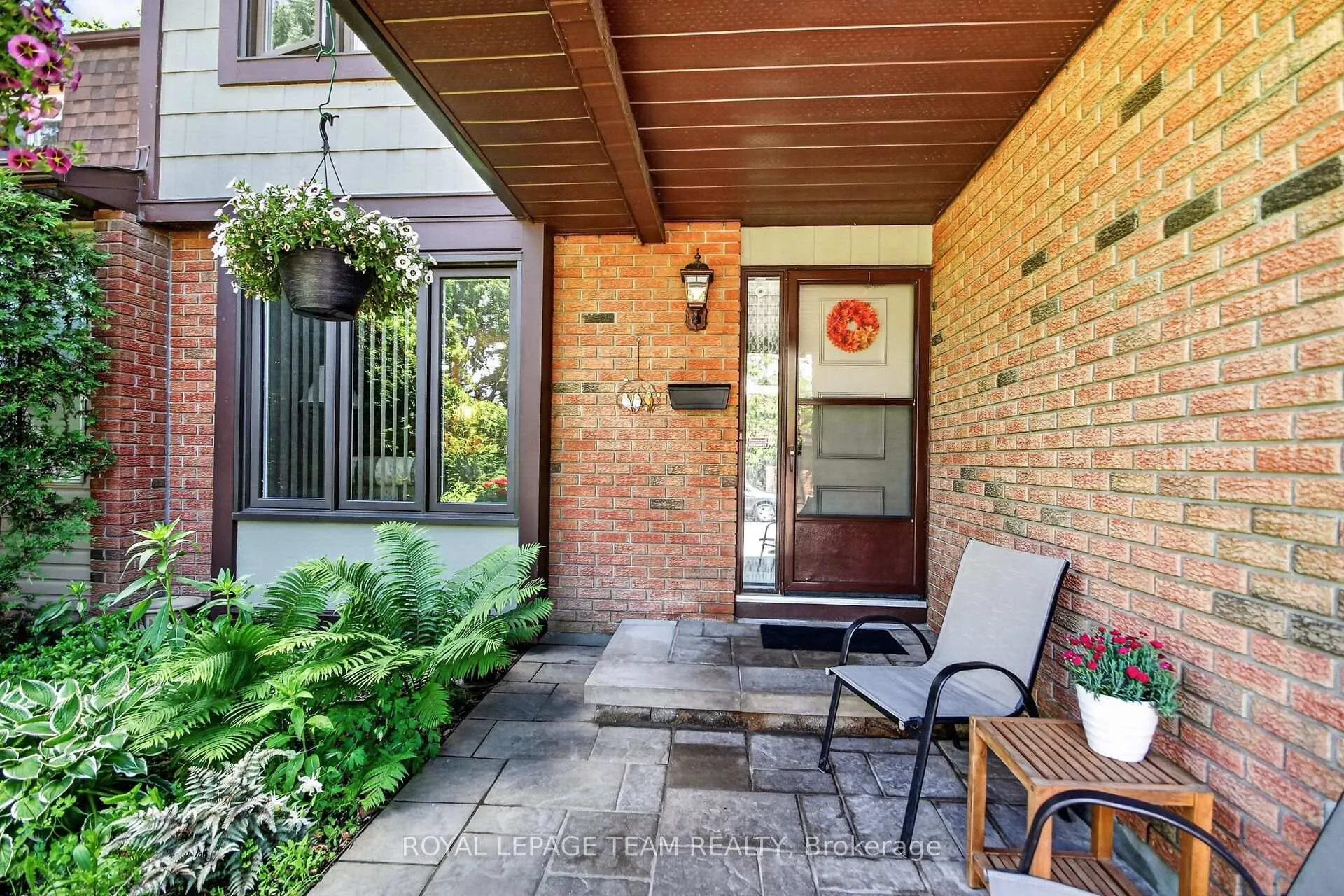 Photo 3 of 3 Haywood Crescent, Ottawa, Kanata - Katimavik — HOMEH