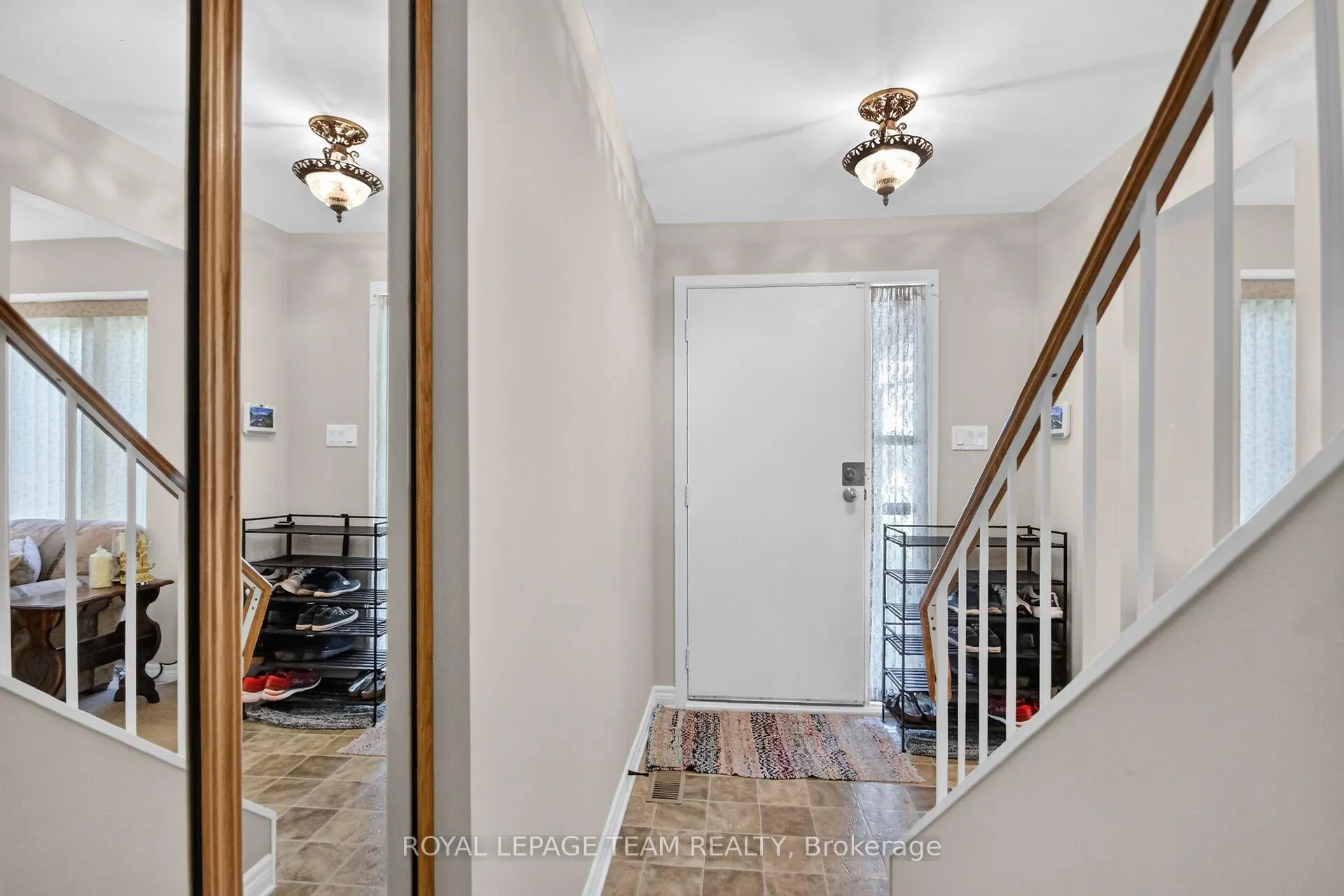 Photo 4 of 3 Haywood Crescent, Ottawa, Kanata - Katimavik — HOMEH