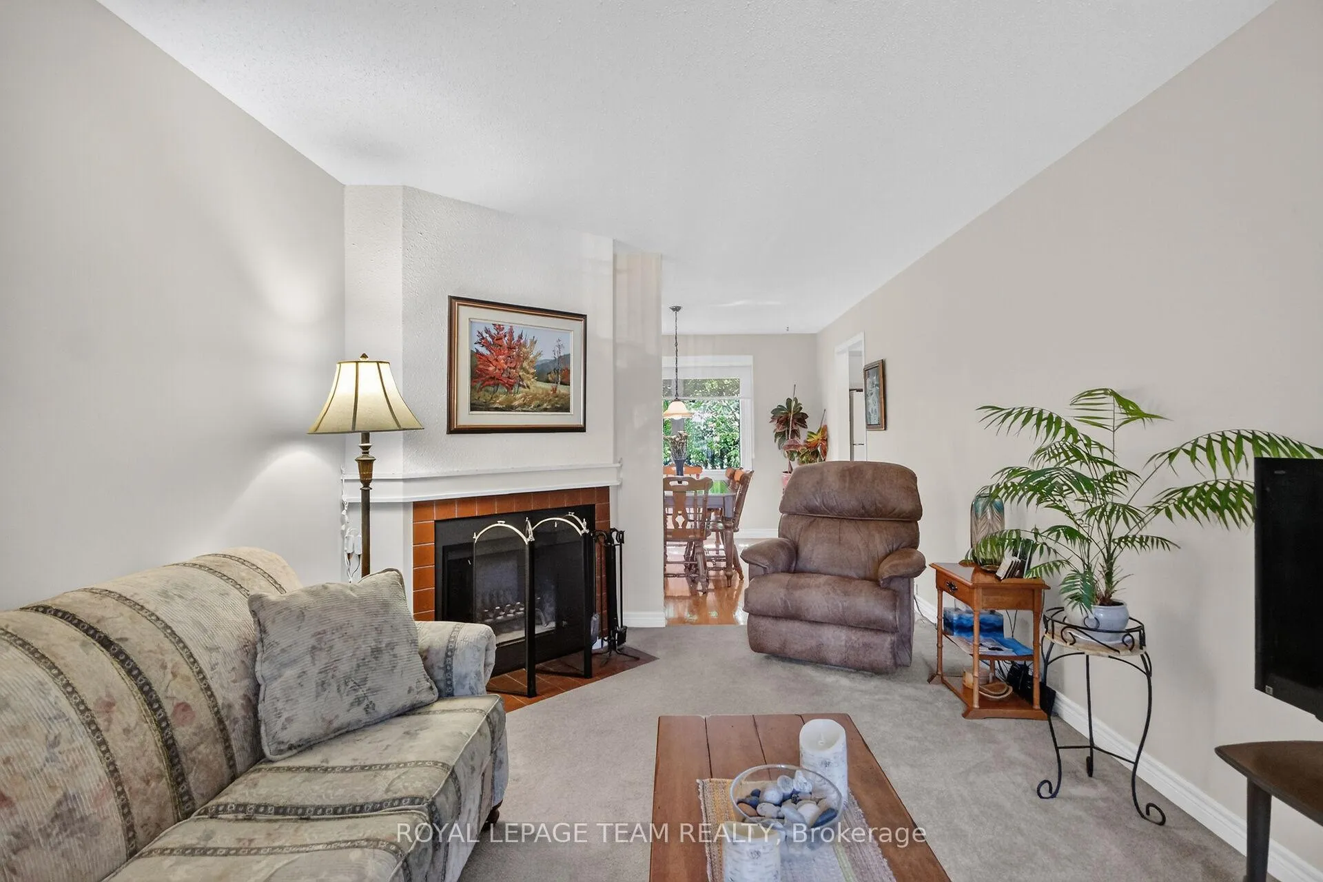 Photo 5 of 3 Haywood Crescent, Ottawa, Kanata - Katimavik — HOMEH