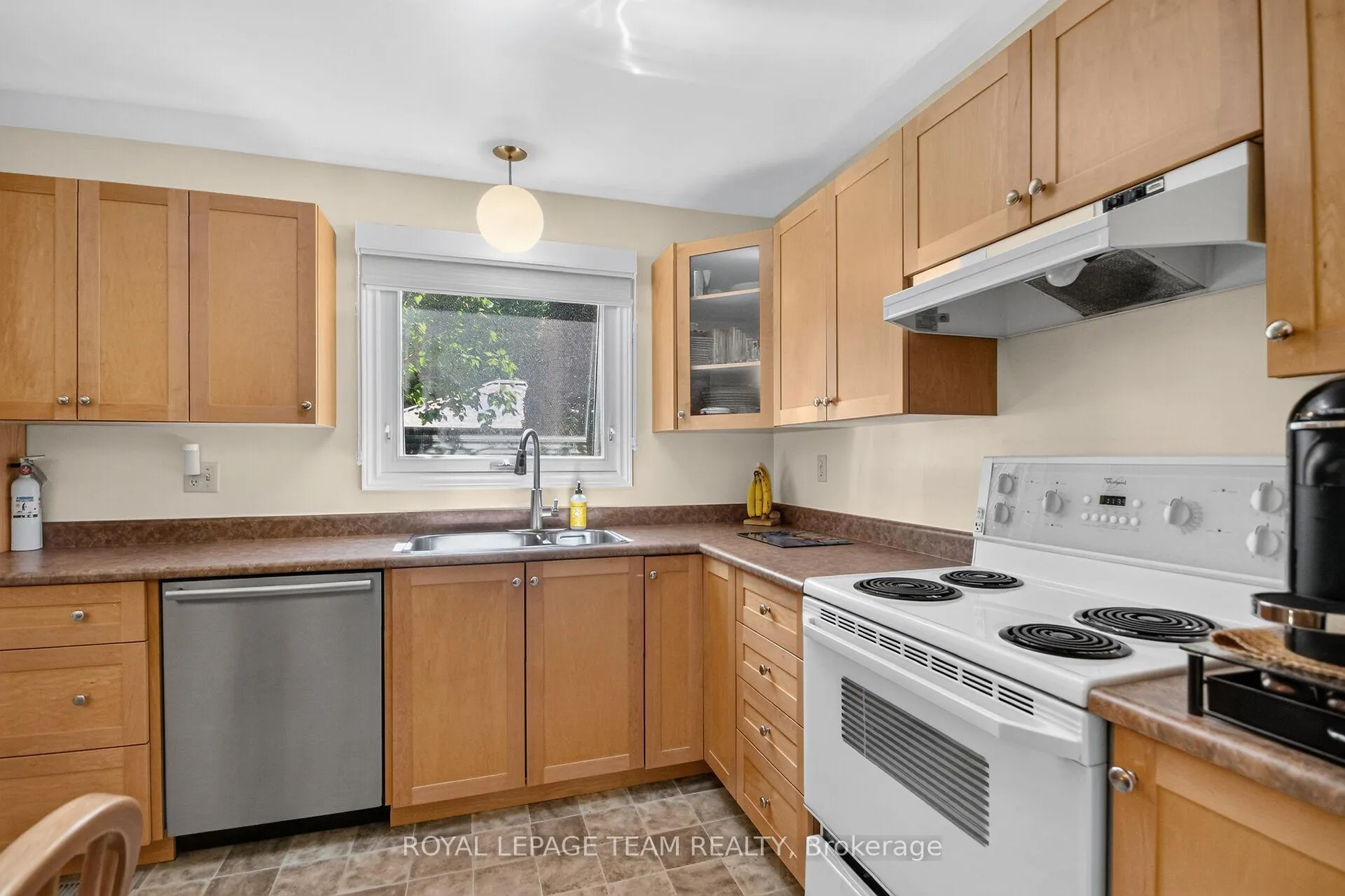 Photo 12 of 3 Haywood Crescent, Ottawa, Kanata - Katimavik — HOMEH