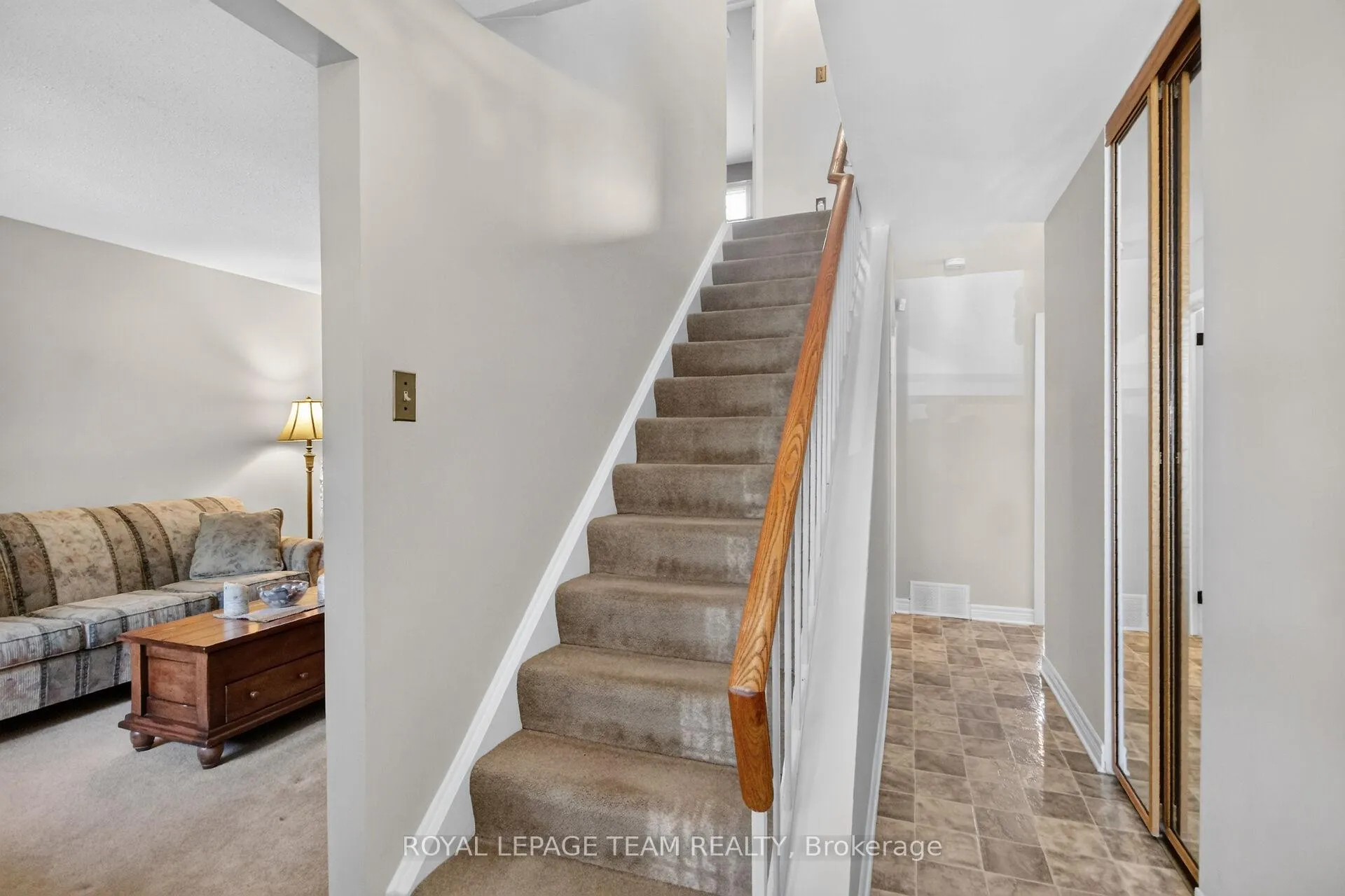 Photo 16 of 3 Haywood Crescent, Ottawa, Kanata - Katimavik — HOMEH