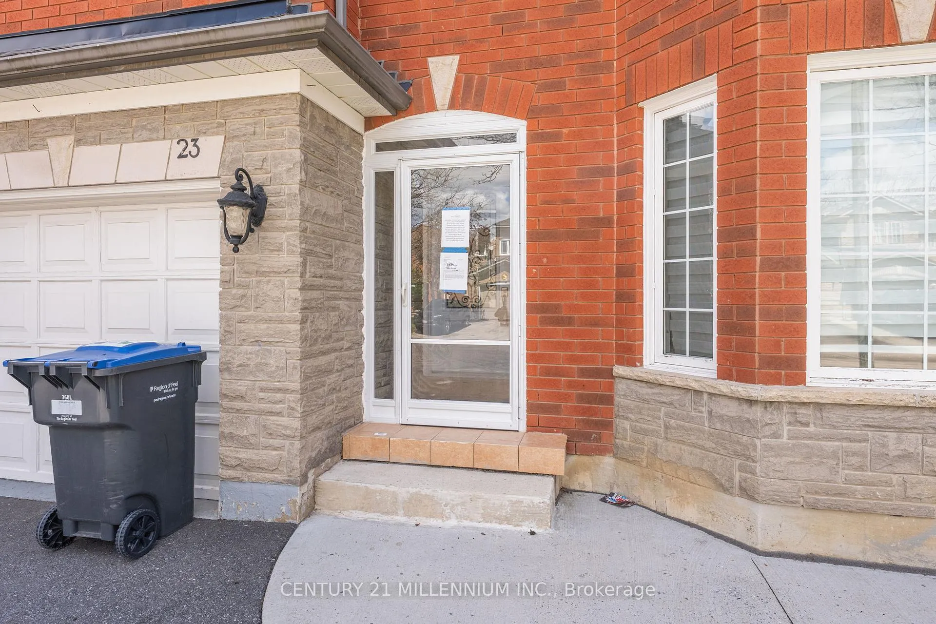 Photo 3 of 23 Elk Street, Brampton, Sandringham-Wellington — HOMEH