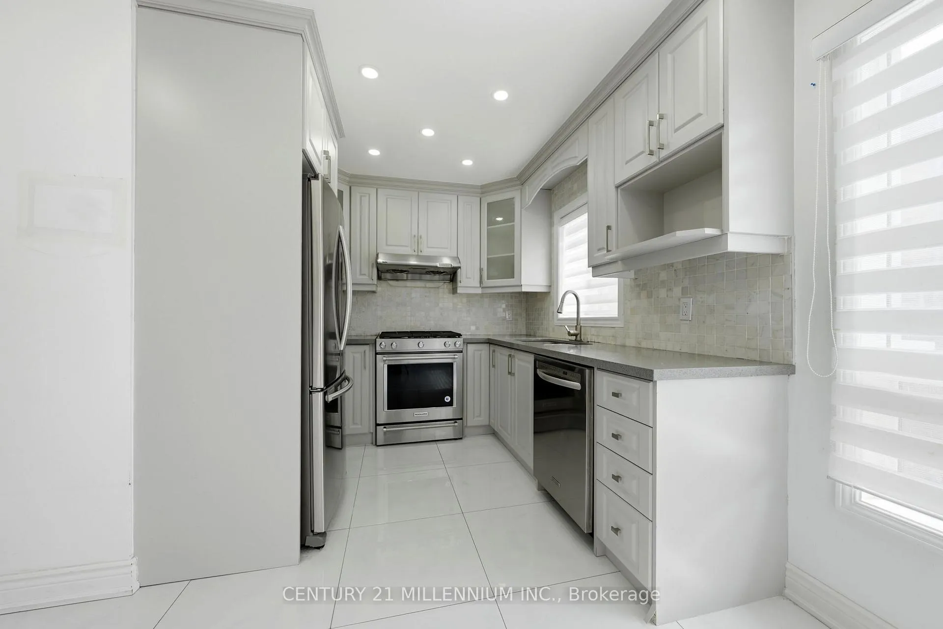 Photo 9 of 23 Elk Street, Brampton, Sandringham-Wellington — HOMEH