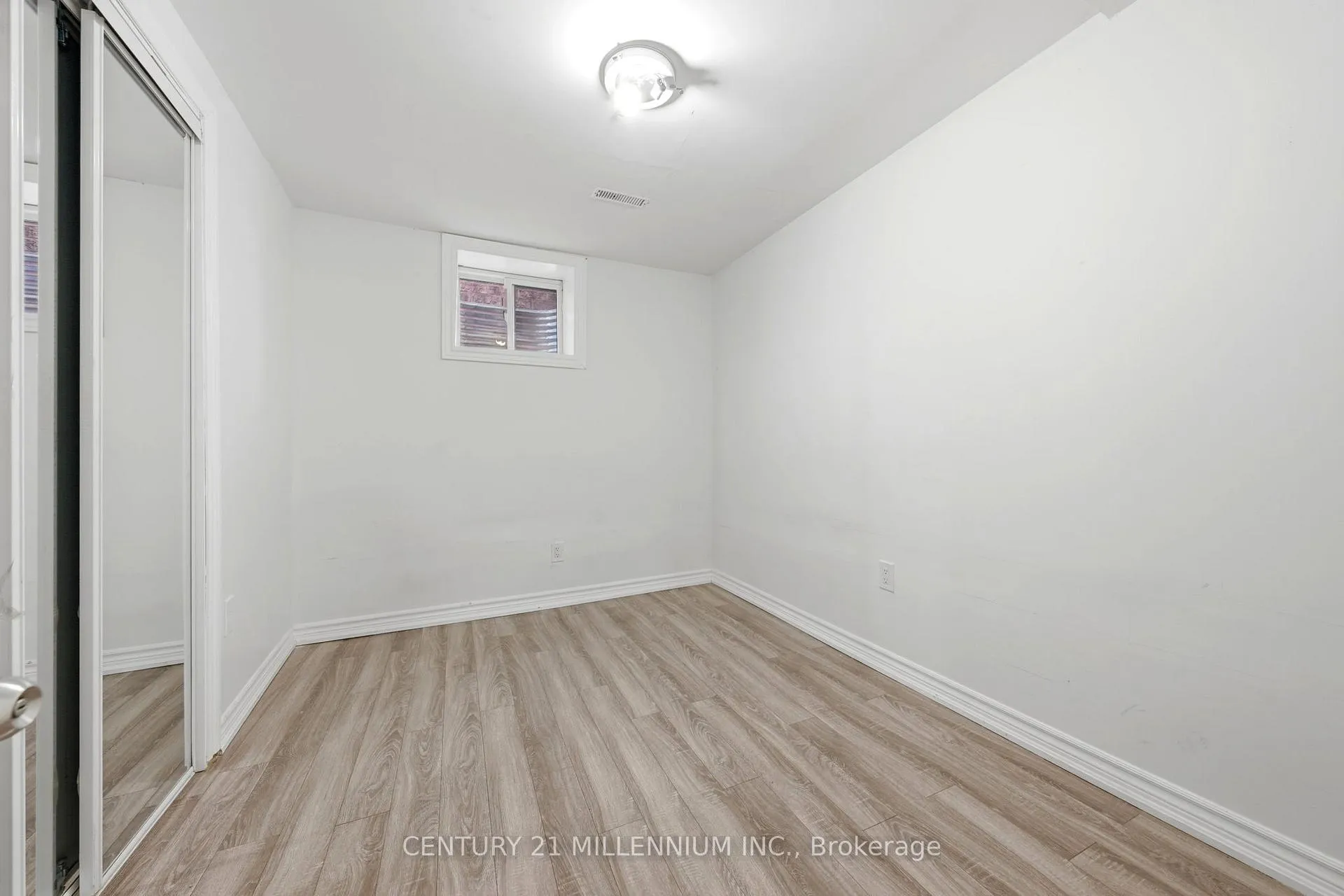 Photo 21 of 23 Elk Street, Brampton, Sandringham-Wellington — HOMEH
