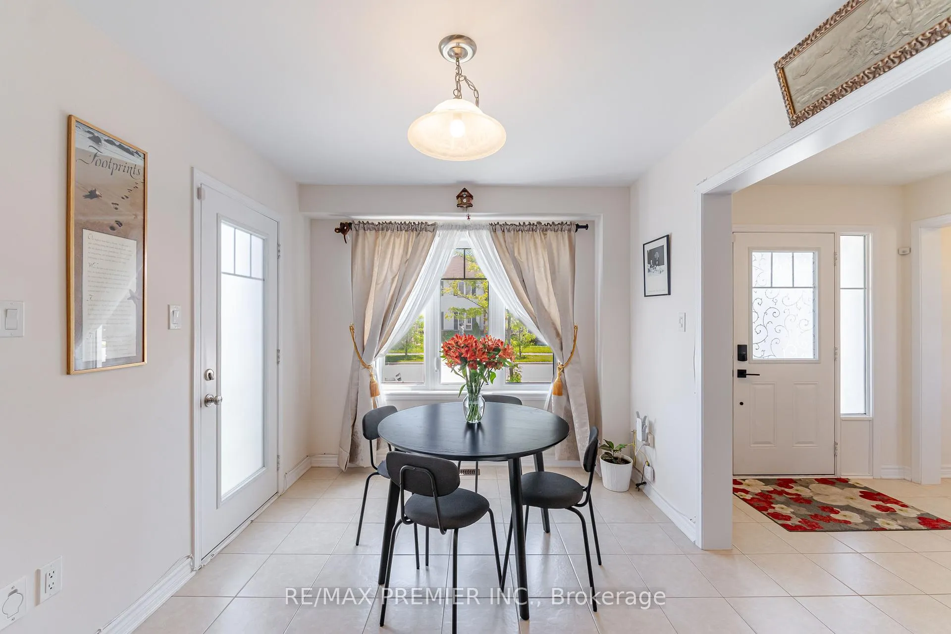 Photo 9 of 2 Tribune Drive, Brampton, Northwest Brampton — HOMEH