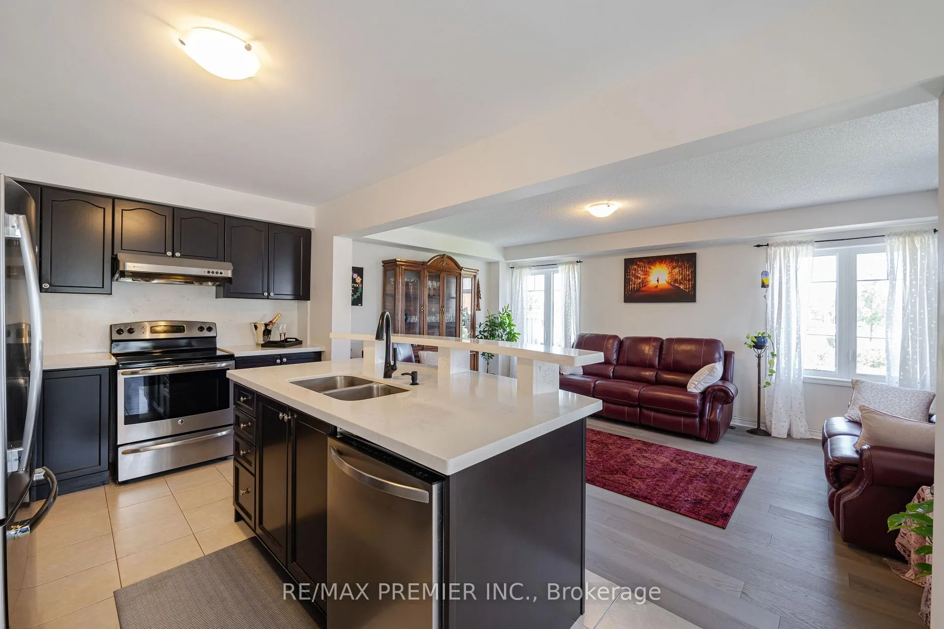 Photo 14 of 2 Tribune Drive, Brampton, Northwest Brampton — HOMEH