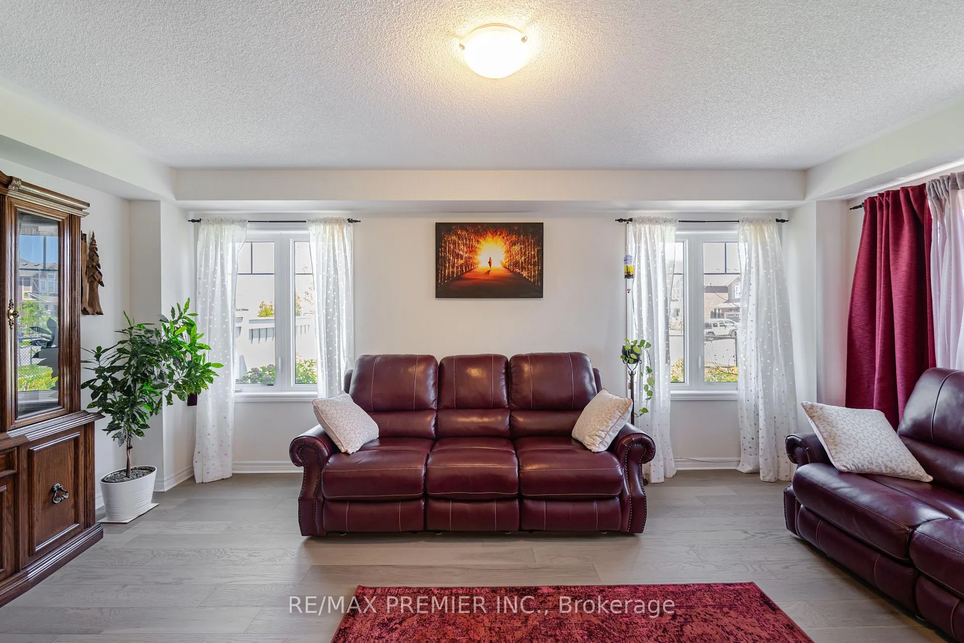 Photo 16 of 2 Tribune Drive, Brampton, Northwest Brampton — HOMEH