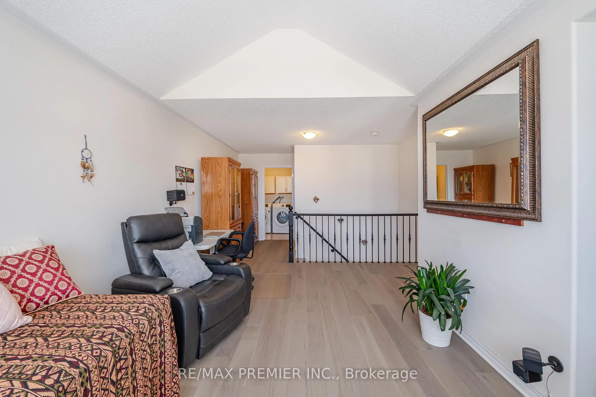 Photo 25 of 2 Tribune Drive, Brampton, Northwest Brampton — HOMEH