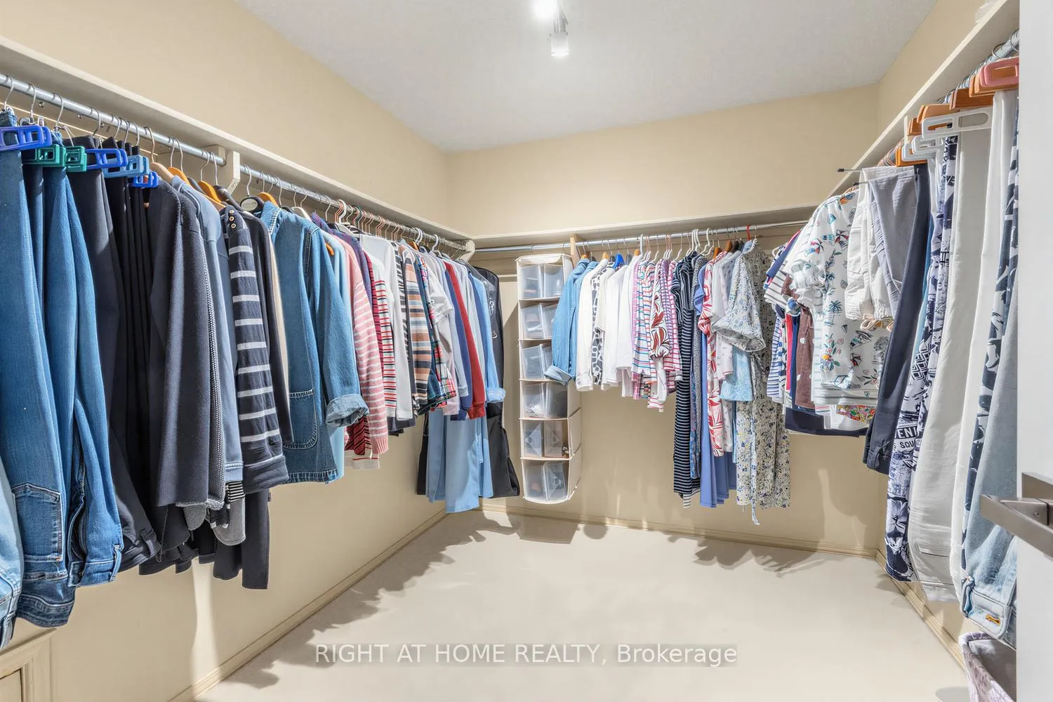 Photo 28 of 10 Parklawn Crescent, Markham, Thornlea — HOMEH