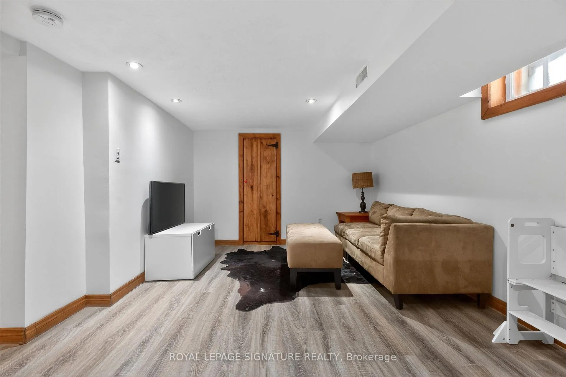 Photo 34 of 52 Dane Street, Kitchener — HOMEH
