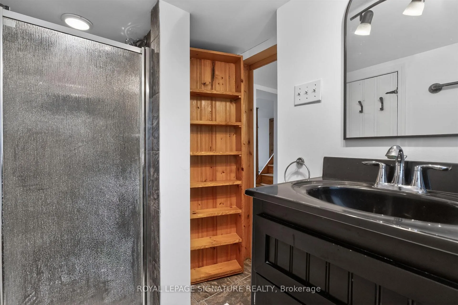 Photo 43 of 52 Dane Street, Kitchener — HOMEH