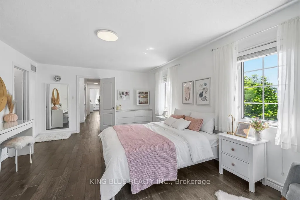 Photo 30 of 26 Lander Crescent, Vaughan, Patterson — HOMEH