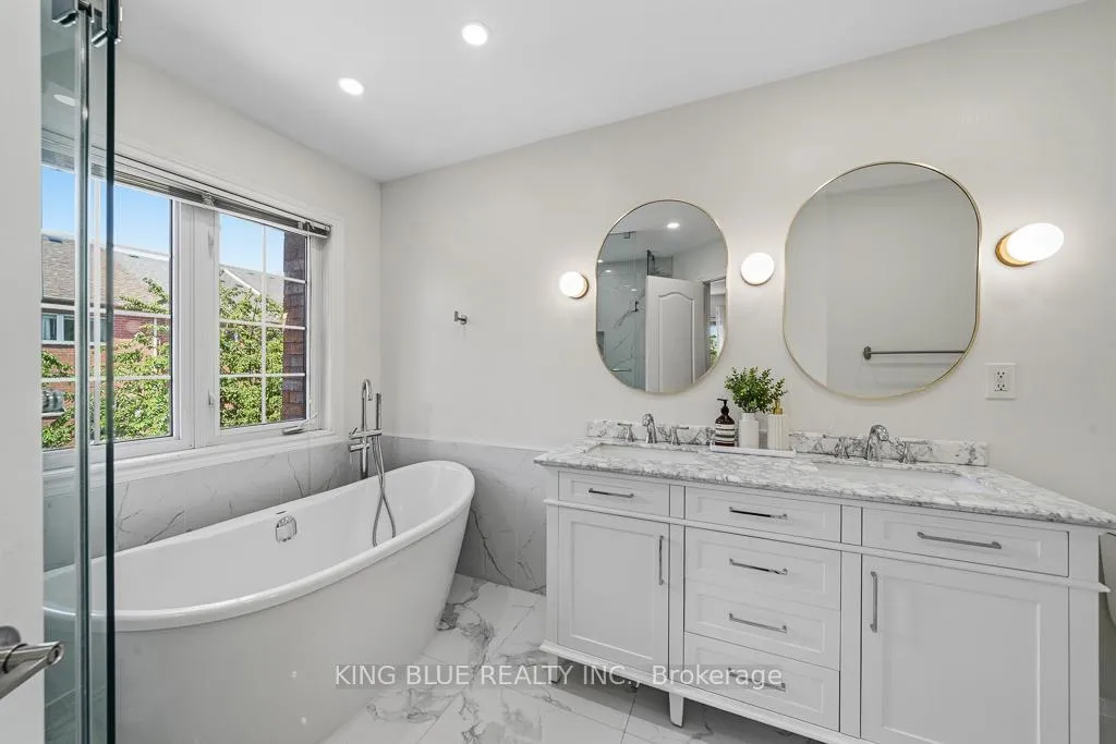 Photo 31 of 26 Lander Crescent, Vaughan, Patterson — HOMEH