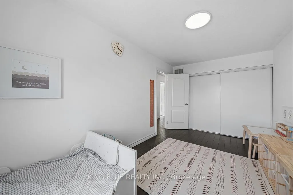 Photo 37 of 26 Lander Crescent, Vaughan, Patterson — HOMEH