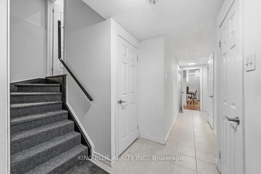 Photo 40 of 26 Lander Crescent, Vaughan, Patterson — HOMEH