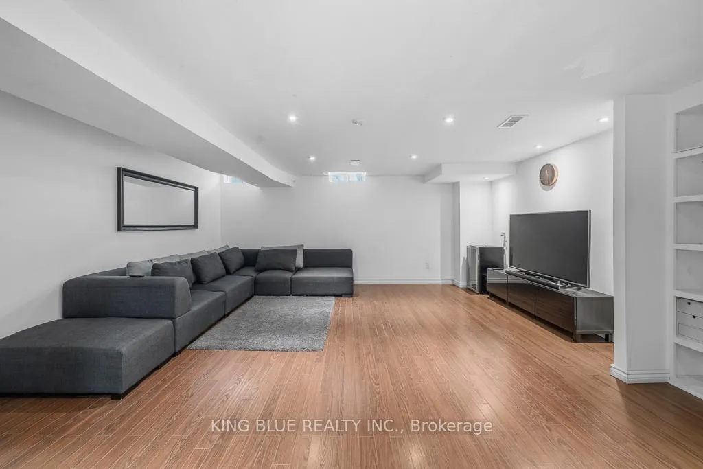 Photo 41 of 26 Lander Crescent, Vaughan, Patterson — HOMEH