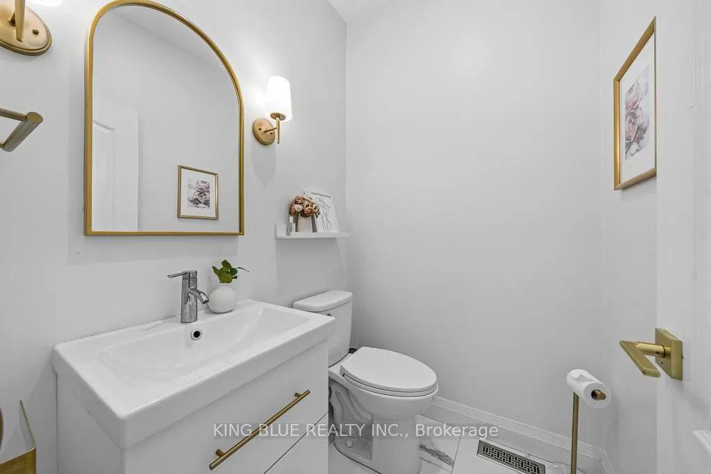 Photo 24 of 26 Lander Crescent, Vaughan, Patterson — HOMEH