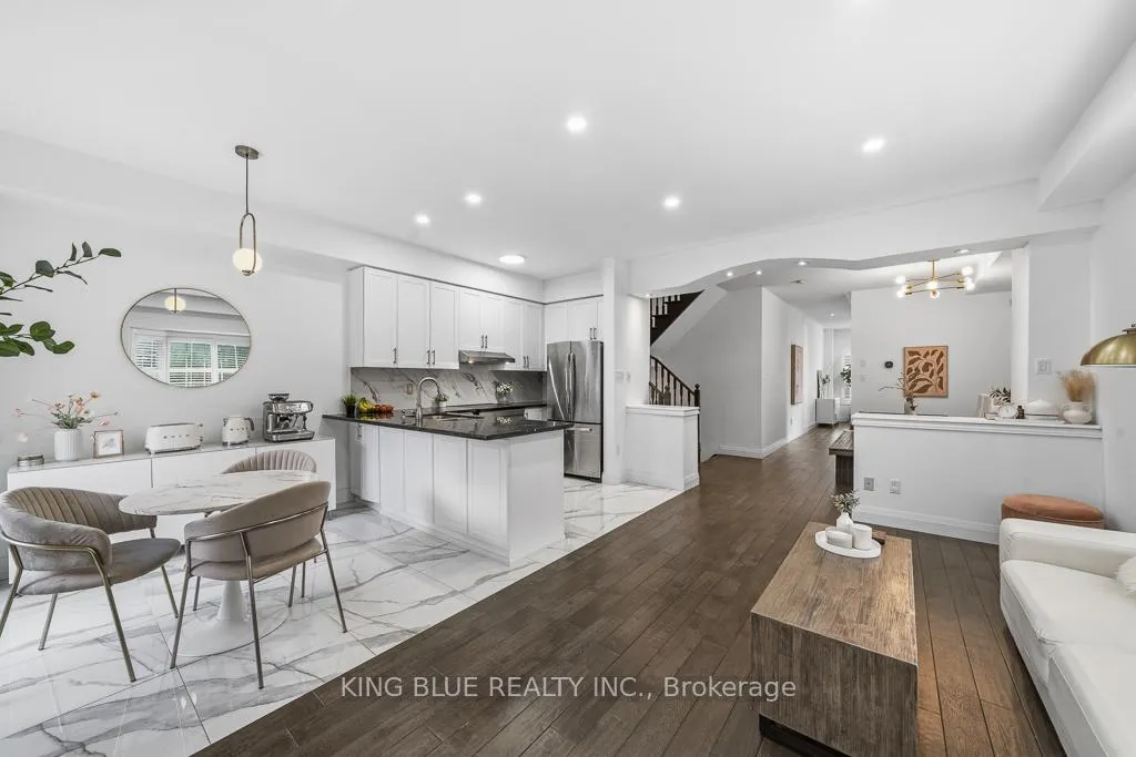Photo 10 of 26 Lander Crescent, Vaughan, Patterson — HOMEH