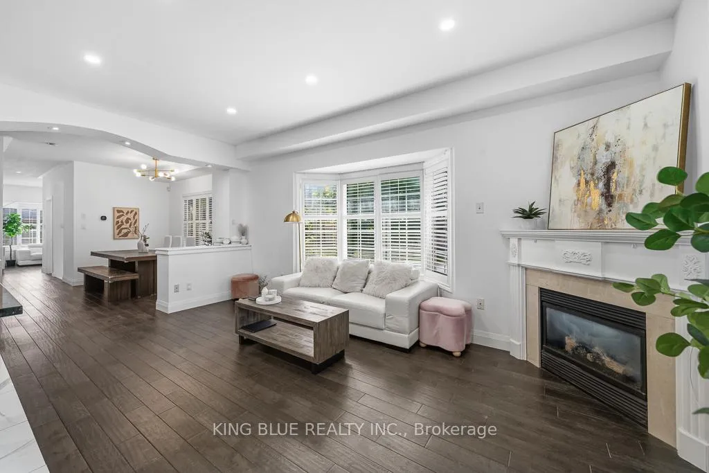 Photo 17 of 26 Lander Crescent, Vaughan, Patterson — HOMEH