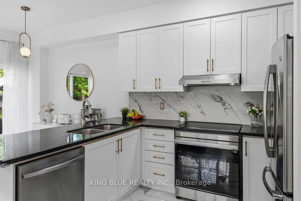Photo 49 of 26 Lander Crescent, Vaughan, Patterson — HOMEH