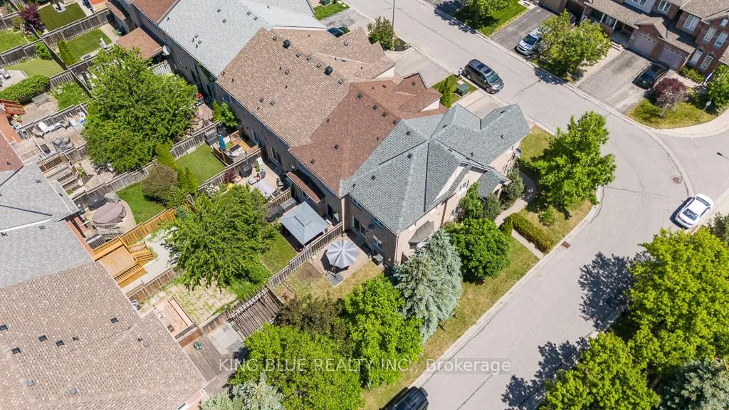 Photo 56 of 26 Lander Crescent, Vaughan, Patterson — HOMEH