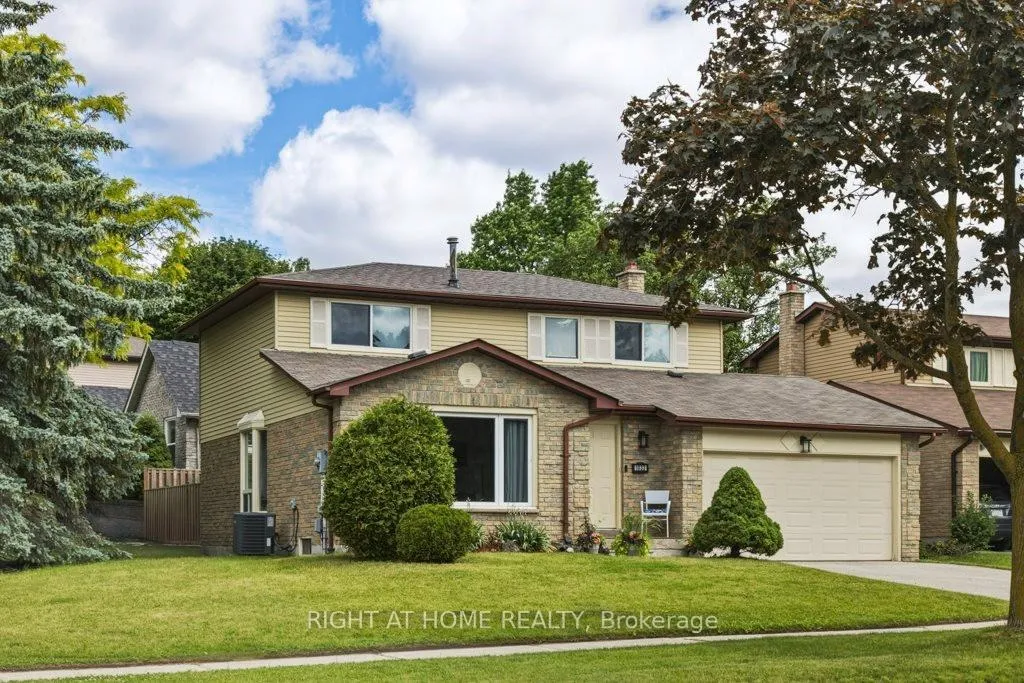 Photo 1 of 1033 Birchwood Drive, Newmarket, Gorham-College Manor — HOMEH