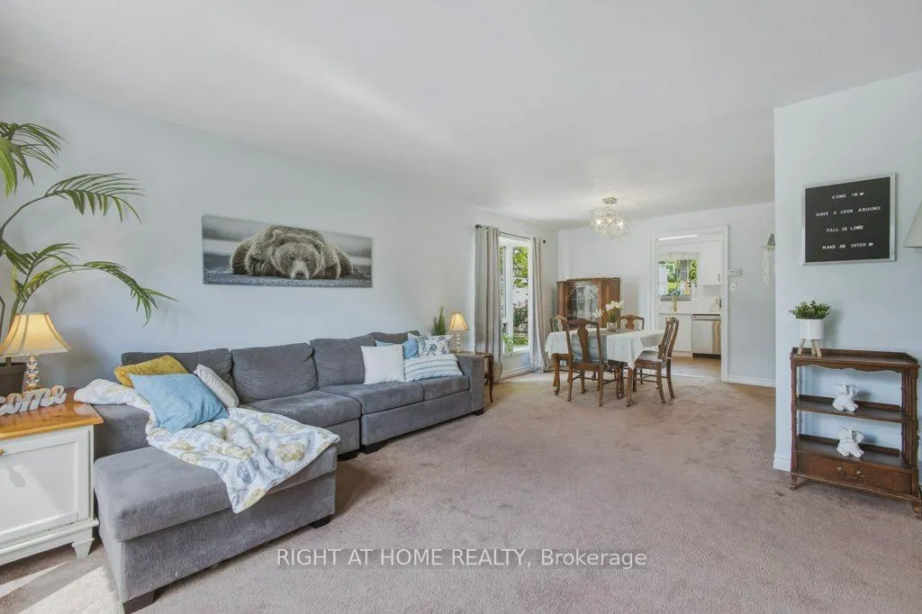 Photo 7 of 1033 Birchwood Drive, Newmarket, Gorham-College Manor — HOMEH