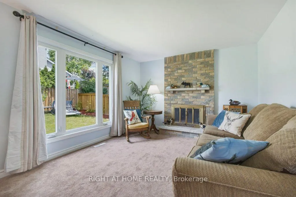 Photo 16 of 1033 Birchwood Drive, Newmarket, Gorham-College Manor — HOMEH