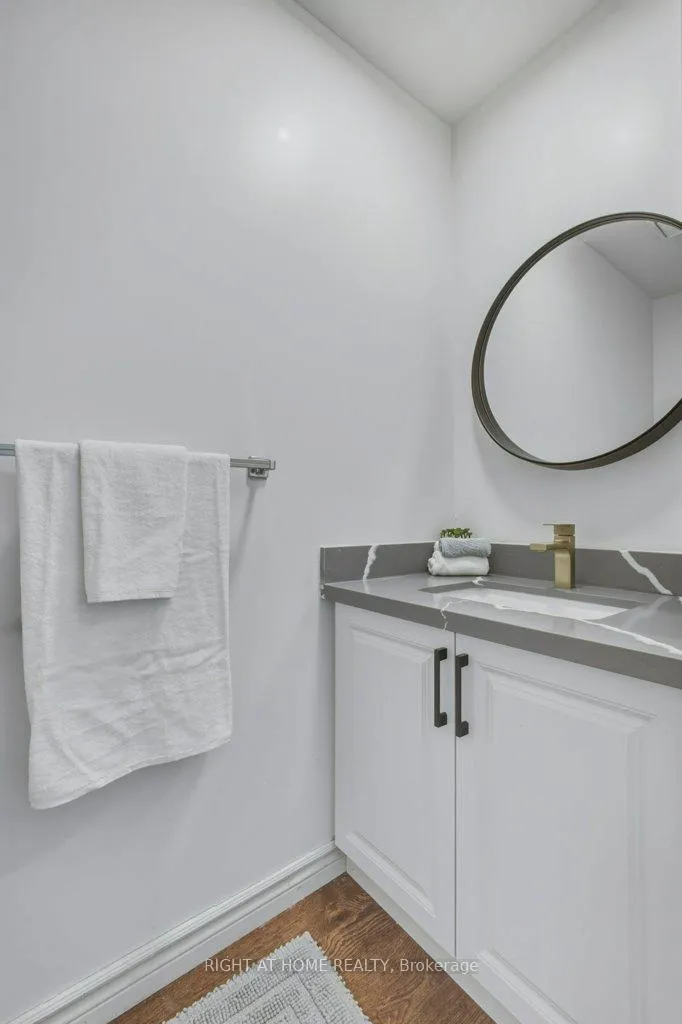 Photo 18 of 1033 Birchwood Drive, Newmarket, Gorham-College Manor — HOMEH