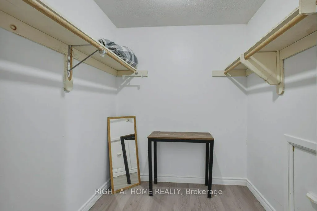 Photo 21 of 1033 Birchwood Drive, Newmarket, Gorham-College Manor — HOMEH
