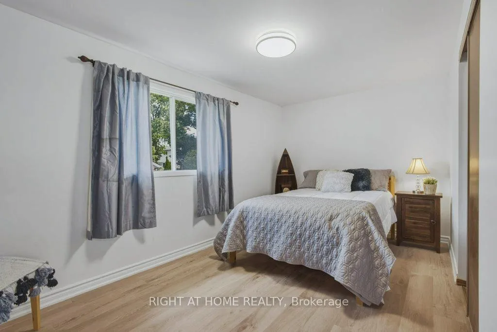 Photo 24 of 1033 Birchwood Drive, Newmarket, Gorham-College Manor — HOMEH