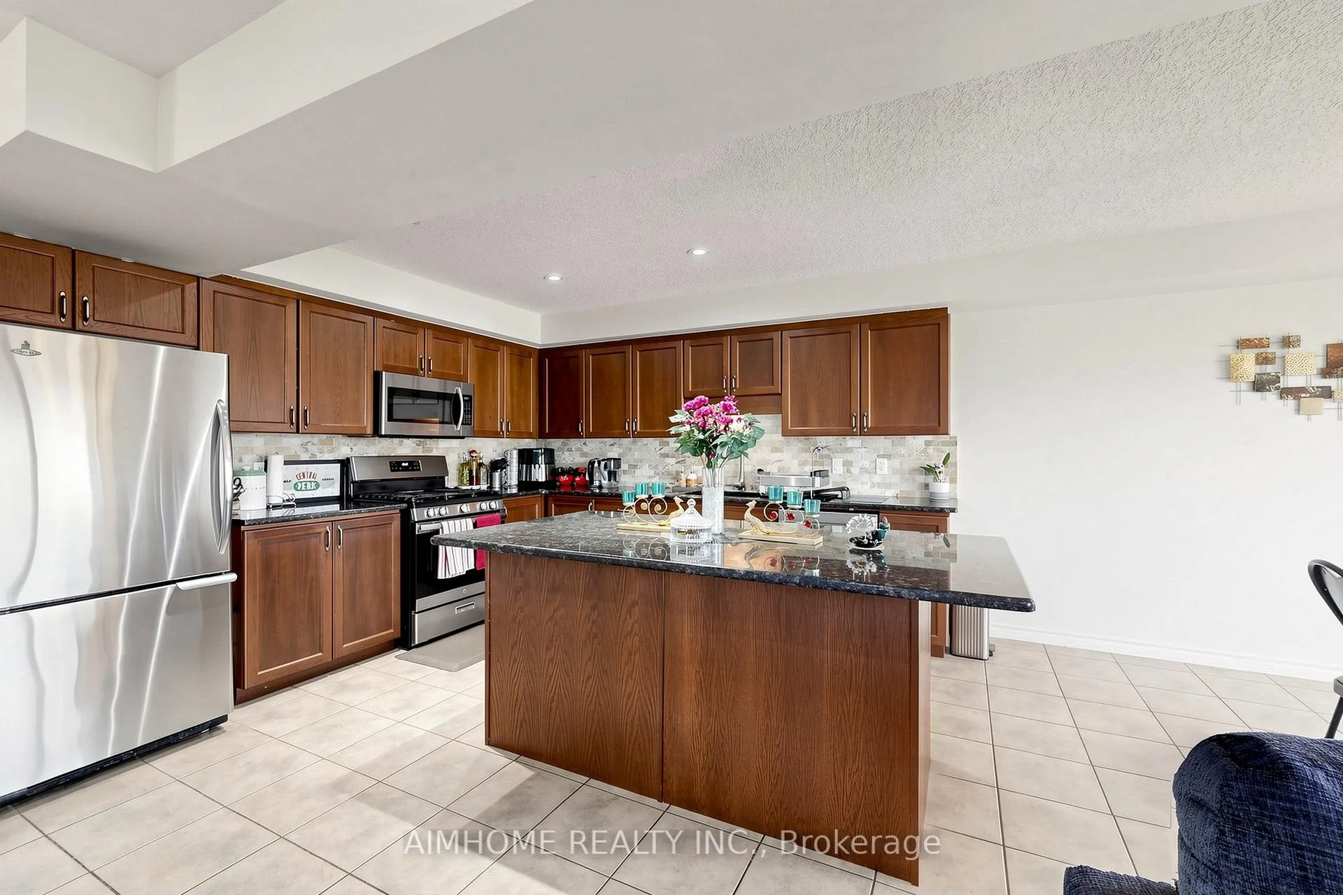 Photo 8 of 205 Huck Crescent, Kitchener, Highland West — HOMEH