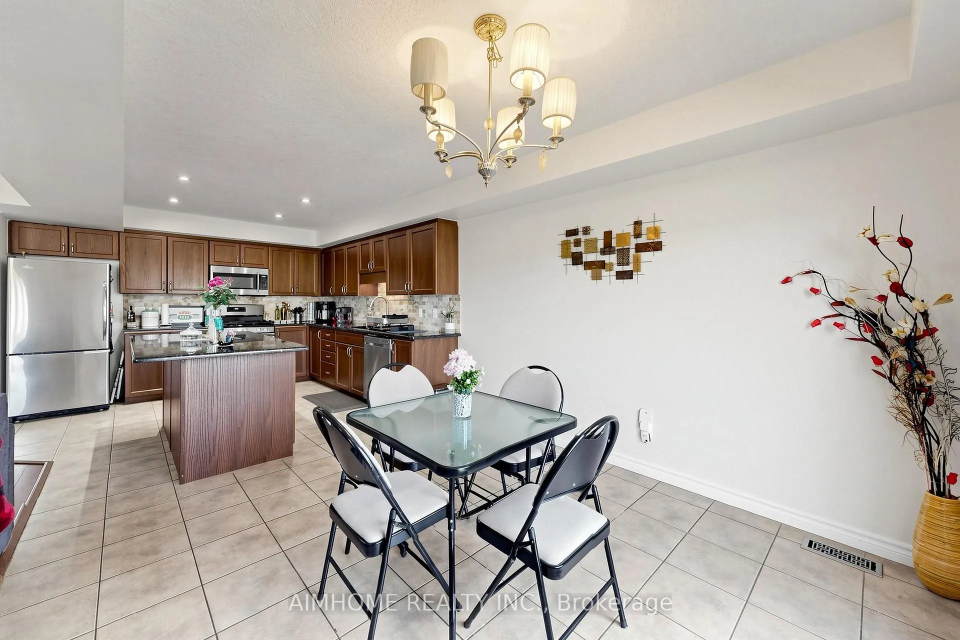 Photo 17 of 205 Huck Crescent, Kitchener, Highland West — HOMEH