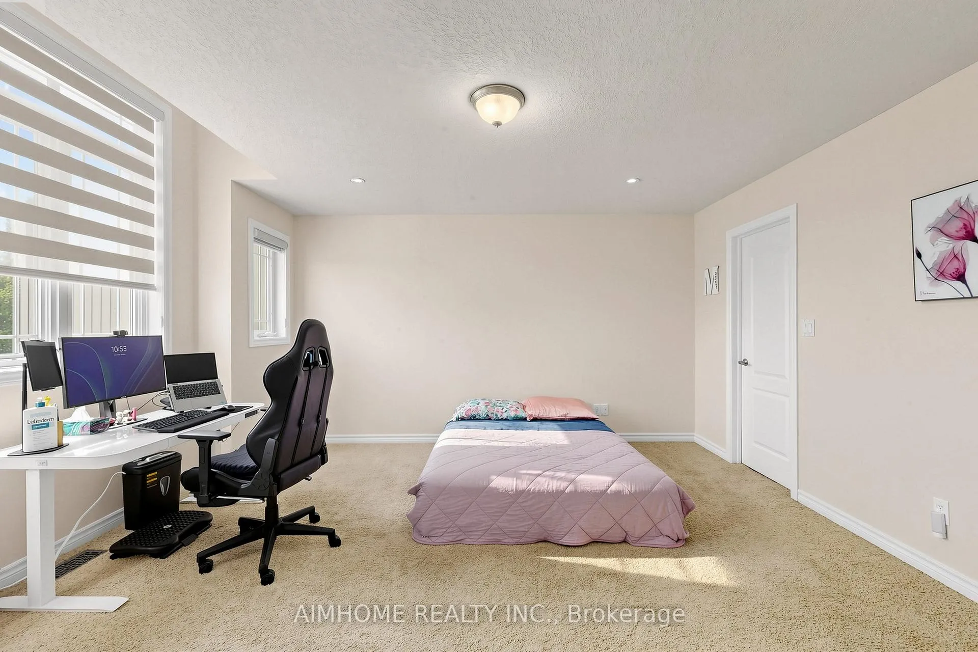Photo 24 of 205 Huck Crescent, Kitchener, Highland West — HOMEH