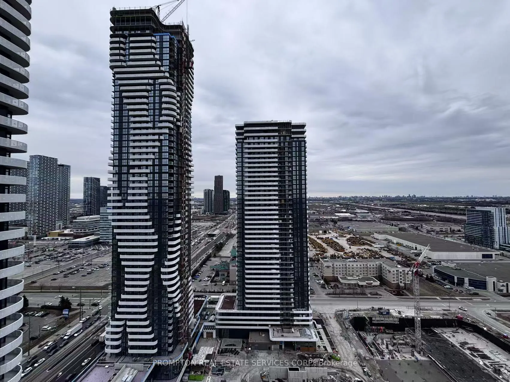 Photo 1 of Unit 3517, 195 Commerce Street, Vaughan, Vaughan Corporate Centre — HOMEH