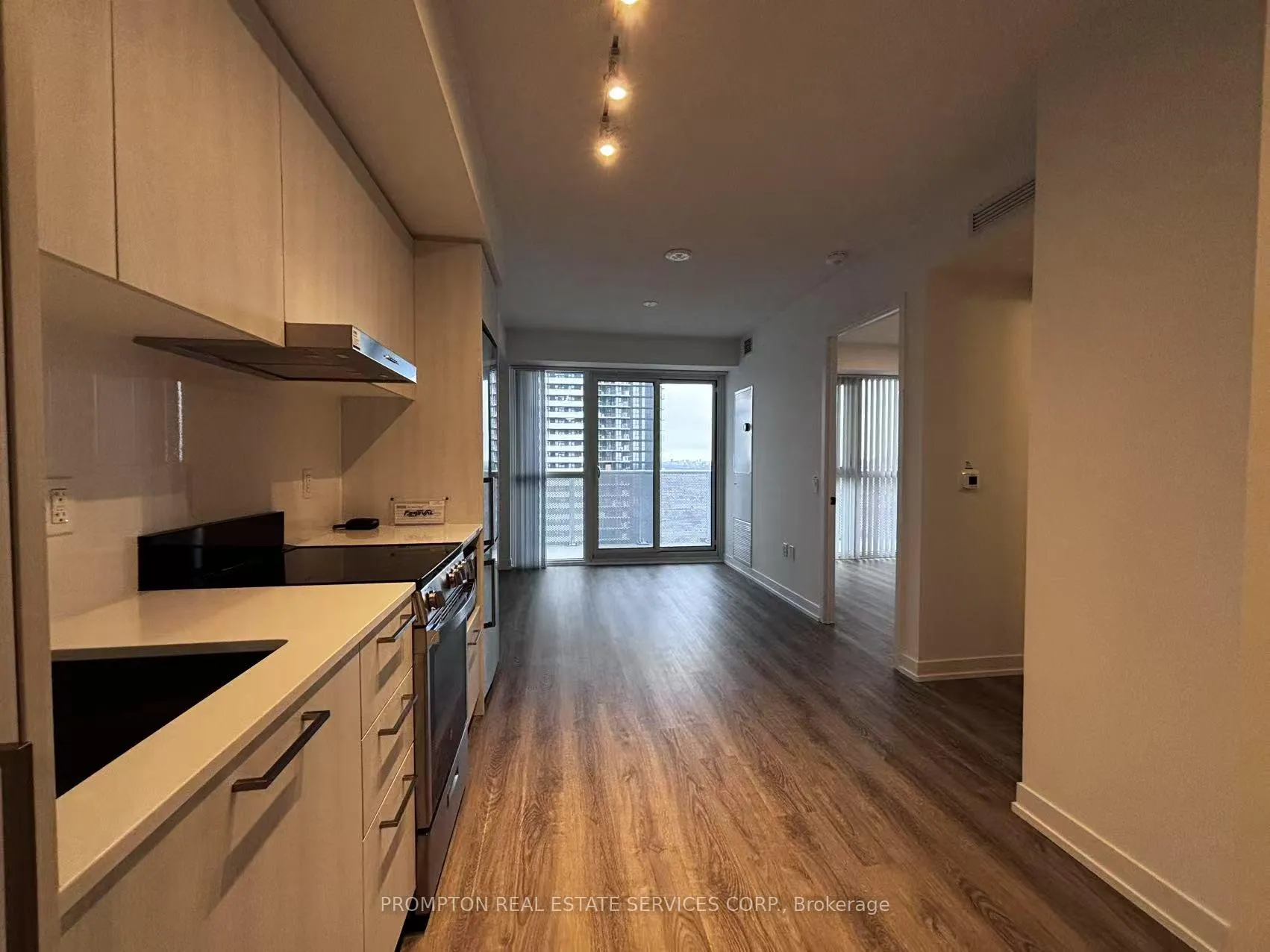 Photo 3 of Unit 3517, 195 Commerce Street, Vaughan, Vaughan Corporate Centre — HOMEH