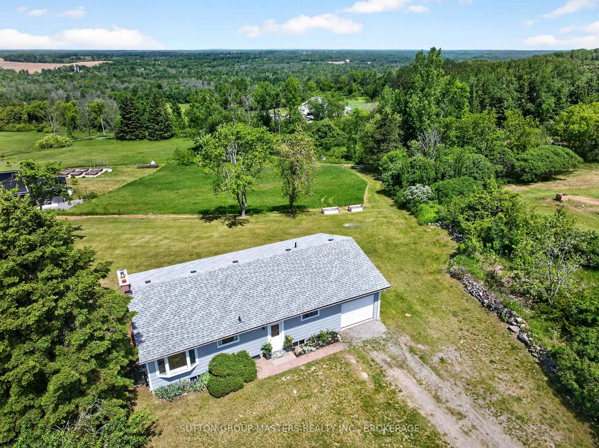 Photo 3 of 735 Moira Road, Centre Hastings — HOMEH
