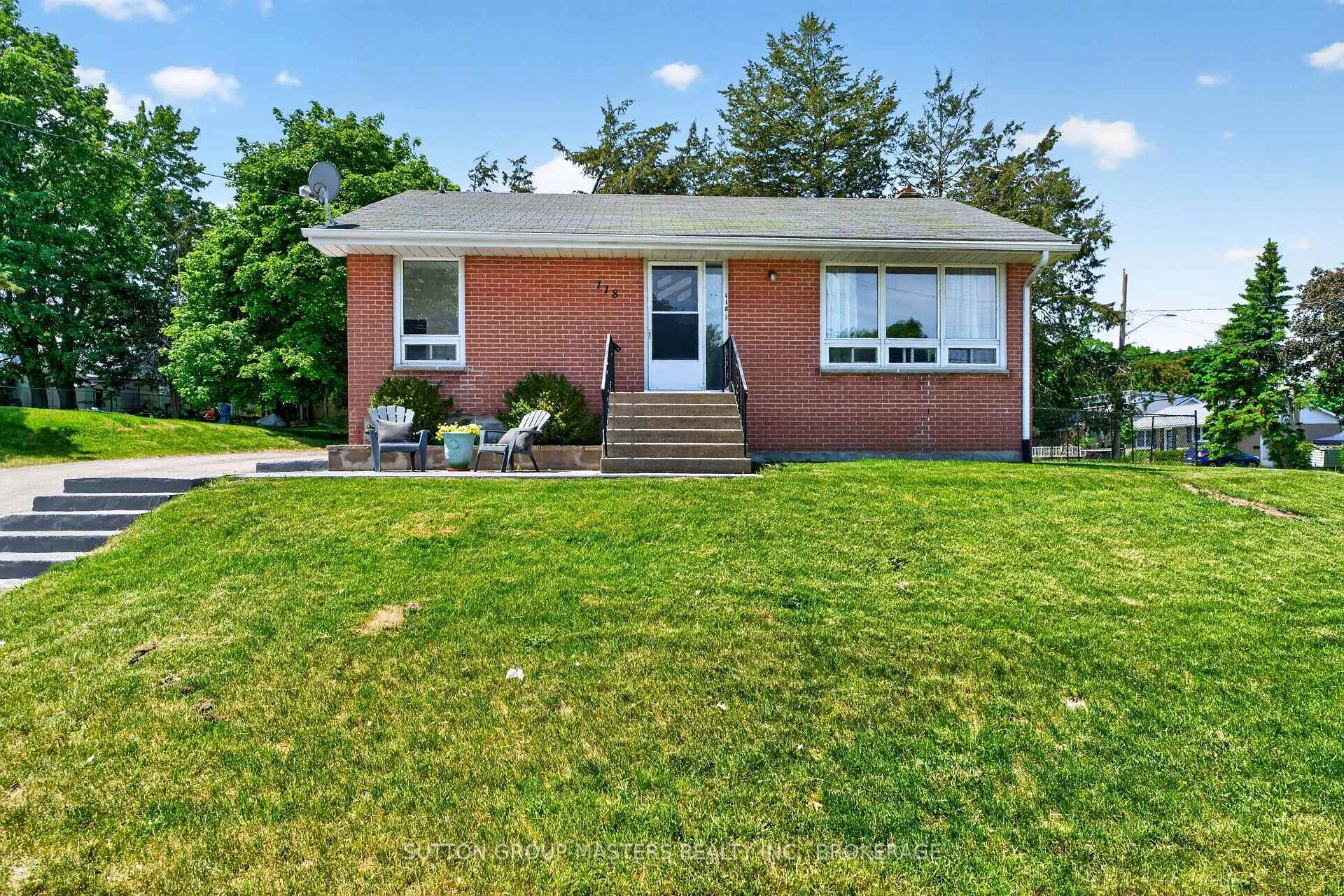 Photo 6 of 118 Orchard Drive, Belleville, Belleville Ward — HOMEH