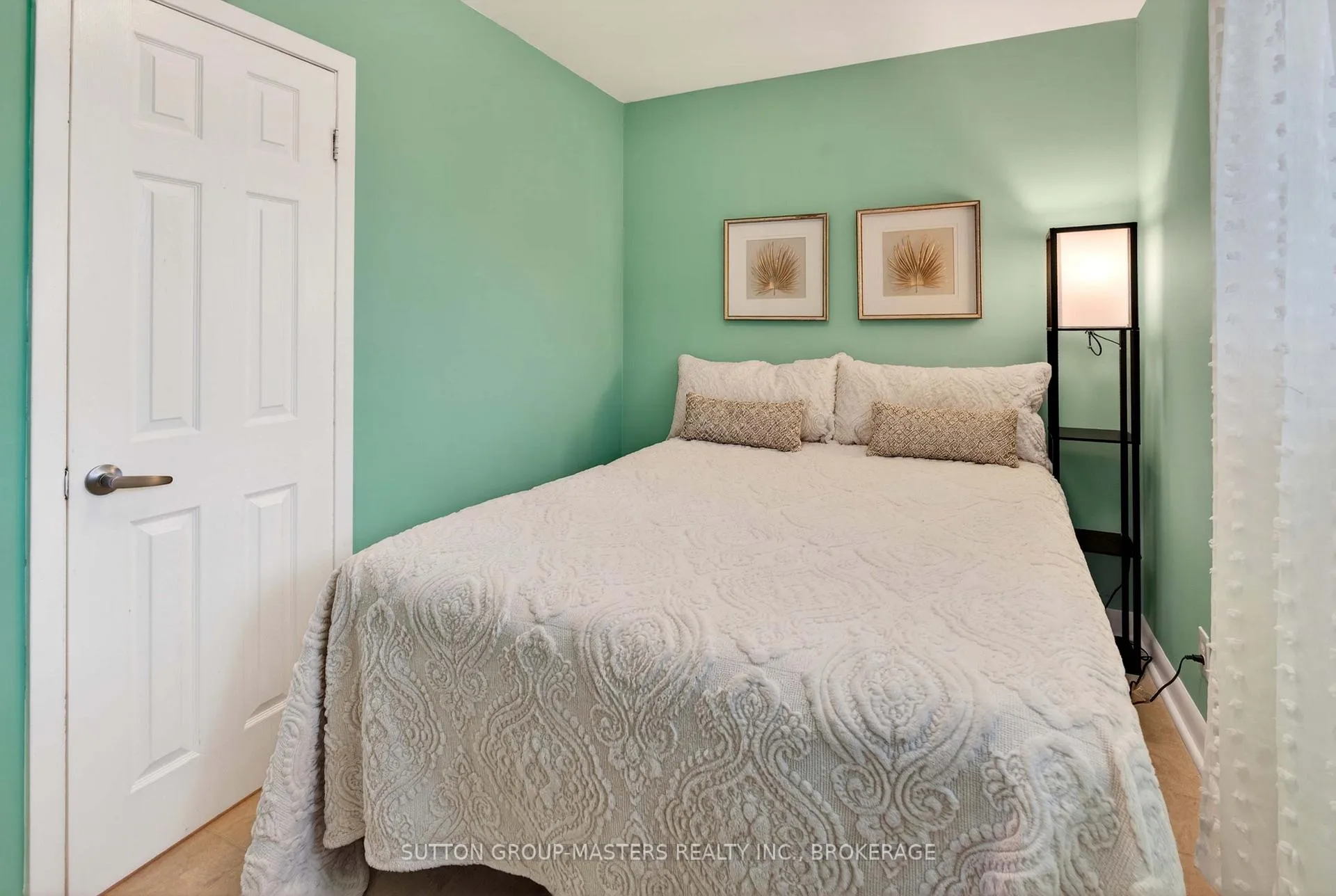 Photo 25 of 118 Orchard Drive, Belleville, Belleville Ward — HOMEH