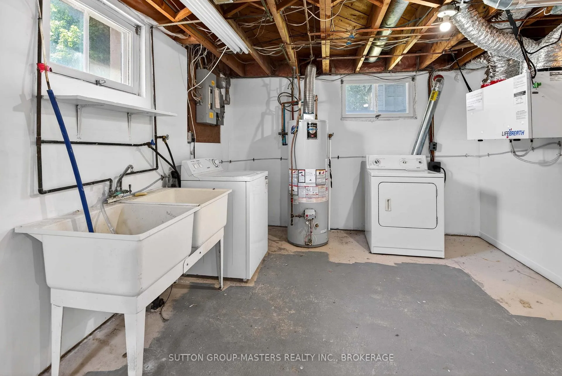 Photo 34 of 118 Orchard Drive, Belleville, Belleville Ward — HOMEH