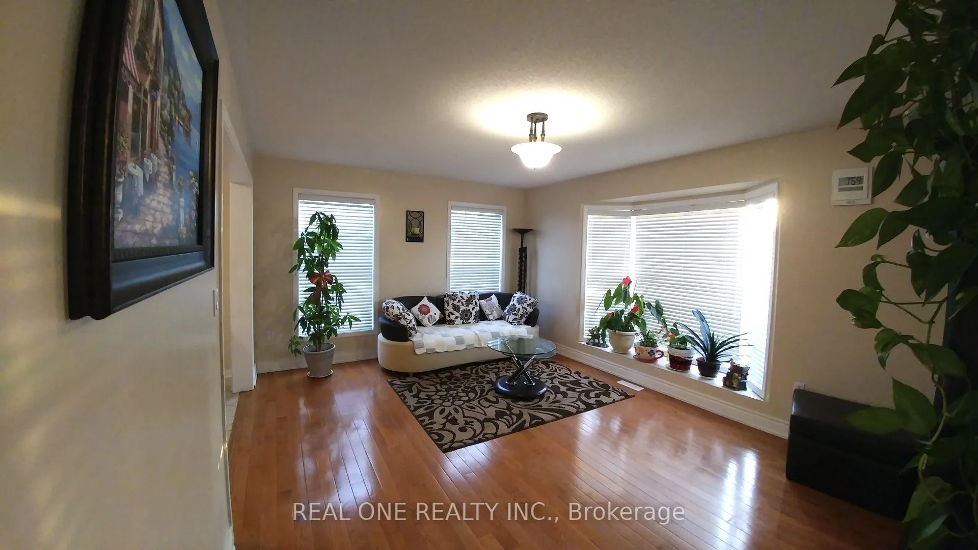 Photo 5 of 667 Bennett Boulevard, Milton, Beaty — HOMEH