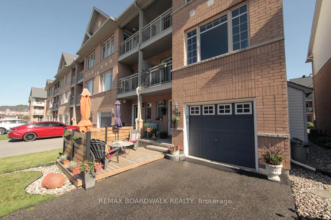 Photo 3 of 382 Citiplace Drive, Ottawa, Merivale Industrial Park/Citiplace — HOMEH
