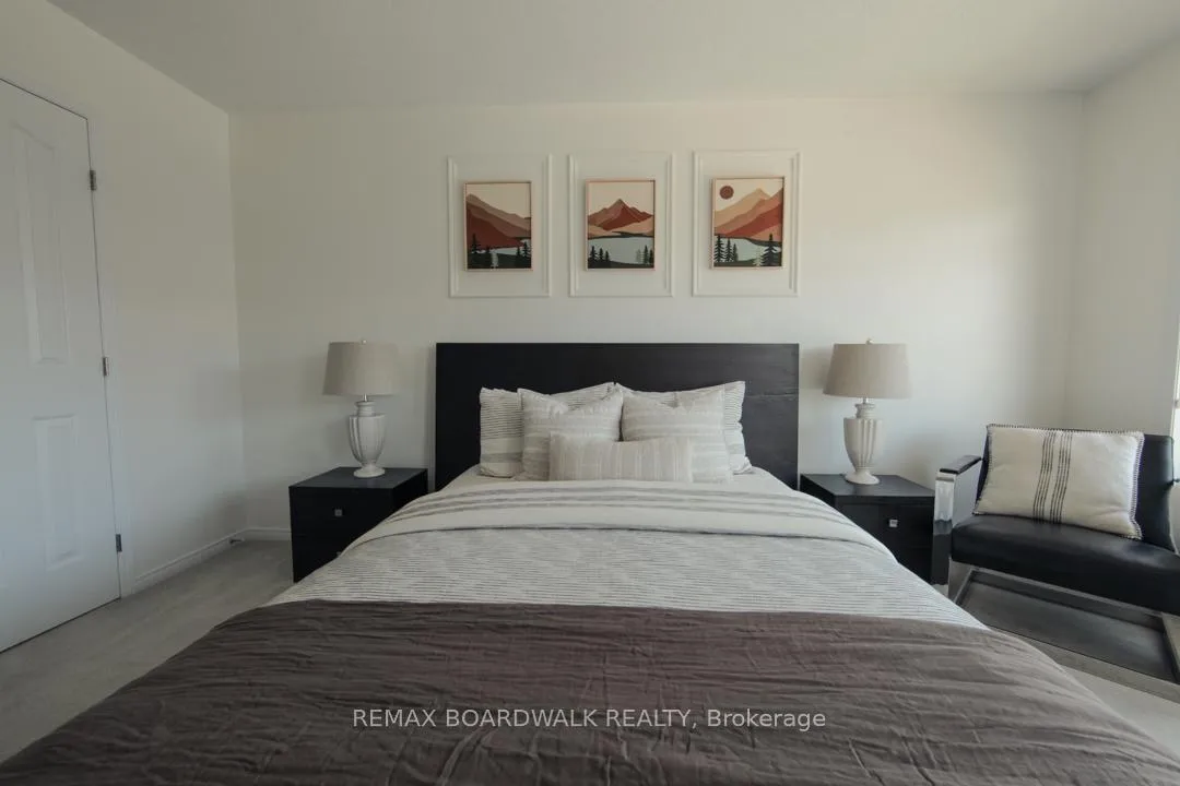 Photo 32 of 382 Citiplace Drive, Ottawa, Merivale Industrial Park/Citiplace — HOMEH
