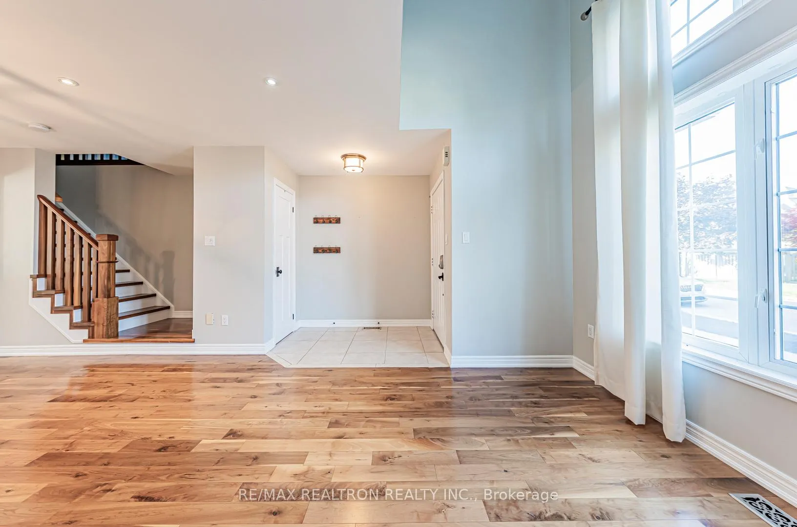 Photo 15 of Unit Main, 44 Moynahan Crescent, Ajax, South East — HOMEH