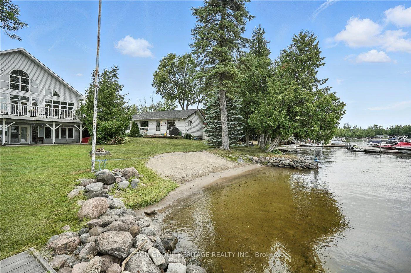 Photo 1 of 400 Front Street W, Kawartha Lakes, Bobcaygeon — HOMEH