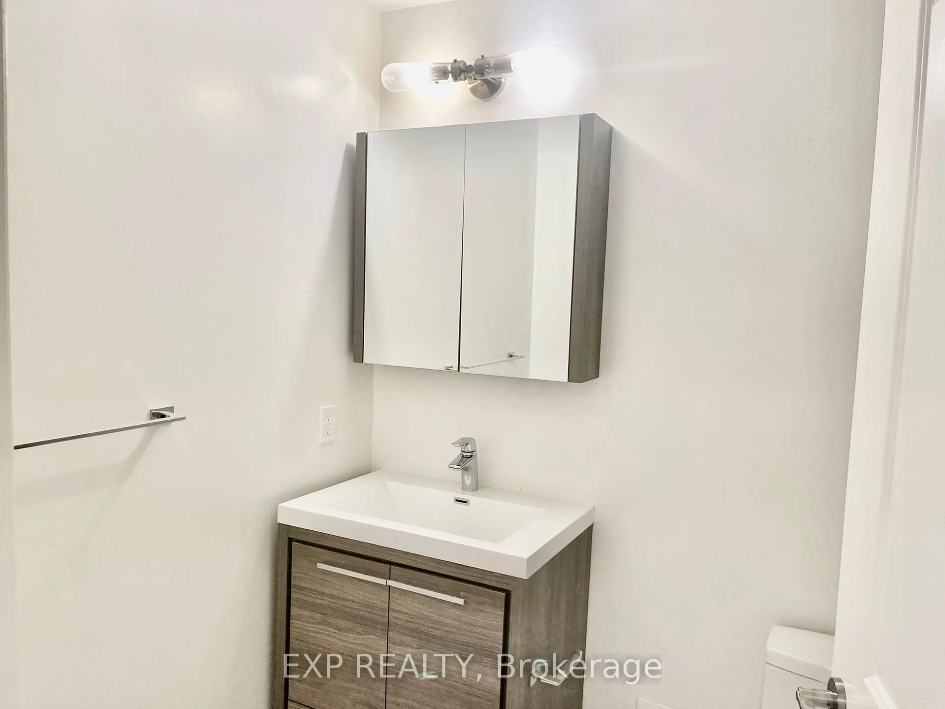 Photo 8 of Unit 1004, 10 Rouge Valley Drive W, Markham, Unionville — HOMEH