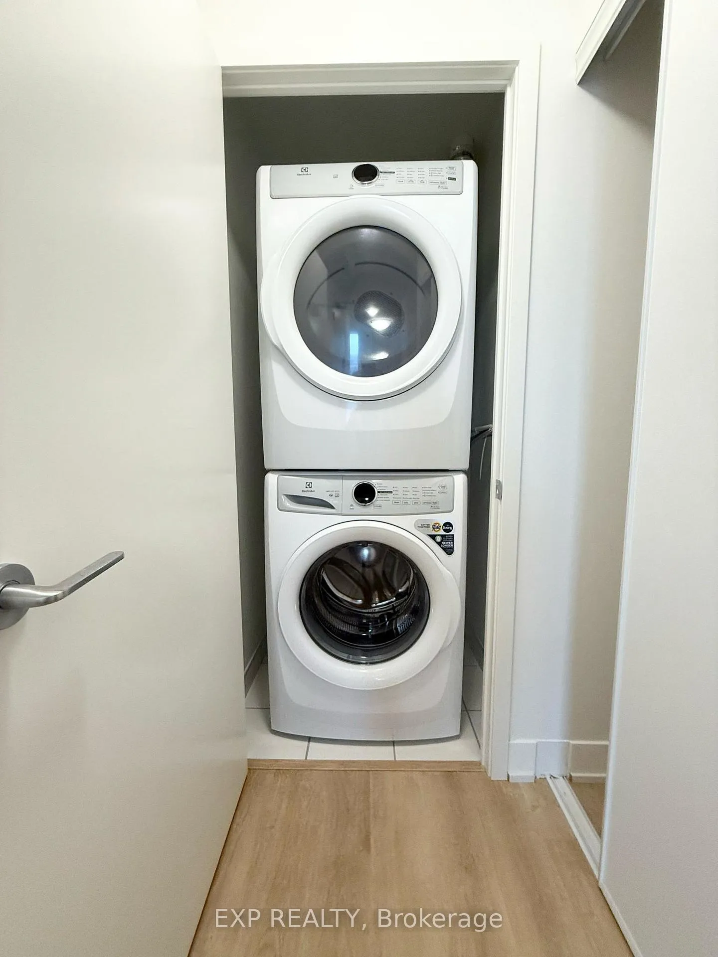 Photo 13 of Unit 1917, 56 Andre De Grasse Street, Markham, Unionville — HOMEH