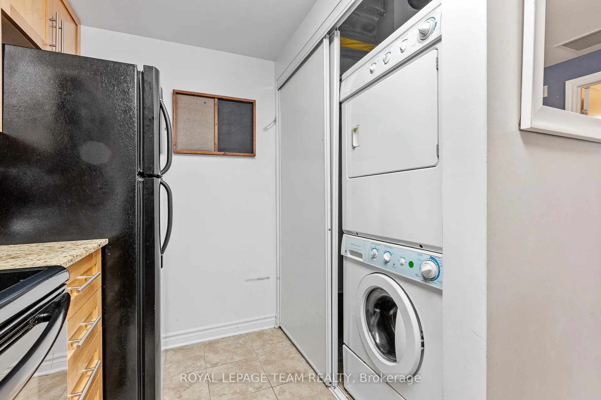 Photo 10 of Unit 303, 200 Lett Street, Ottawa, West Centre Town — HOMEH